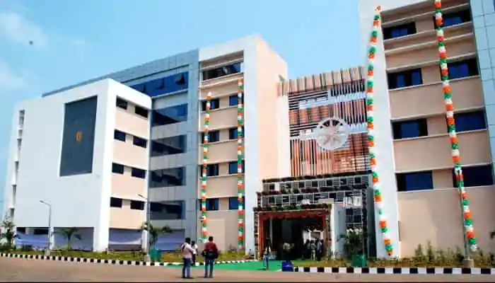 PRM Medical College Baripada_building_view
